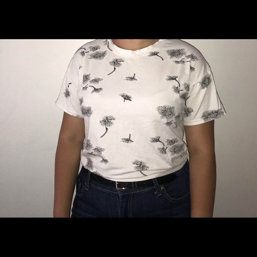 White flower patterned t-shirt!